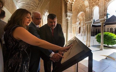 La Alhambra, ms accesible con la instalacin de los 'puntos tctiles' a lo largo del itinerario de visita