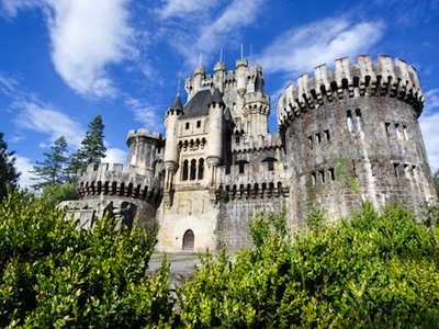El Castillo de Butrn de Bizkaia sale a subasta en Internet