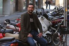 El escritor Daniel Ruiz Garca gana la V edicin del Premio de Novela Corta 'Villa de Oria 2010' por 'La mano'
