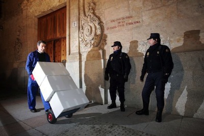 Admitida a trmite la denuncia contra la Generalitat por los papeles de Salamanca