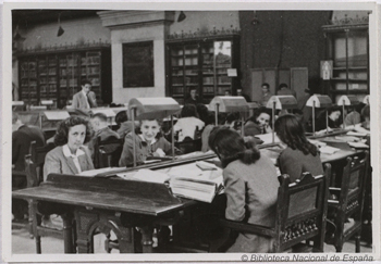 La primera usuaria de la Biblioteca Nacional