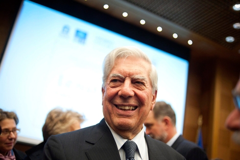 Vargas Llosa rechaza dirigir el Cervantes