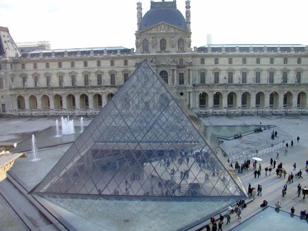 El Louvre, banco de pruebas del museo futuro