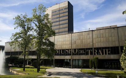 Diseadores universitarios llevan sus creaciones al Museo del Traje de Madrid