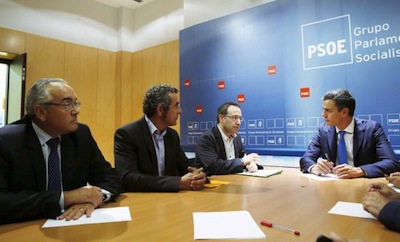 El PSOE se compromete a rebajar el IVA cultural del 21 al 5 %