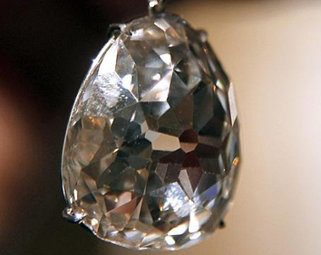 Subastan el diamante que adorn la corona de Mar de Mdicis el da que se coron rein de Francia