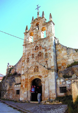 Intentan robar las esculturas de la espadaa de la ermita de Hontangas