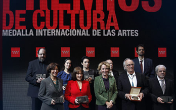 Se ha entregado la Medalla Internacional de las Artes y los Premios de la Culturade la Comunidad