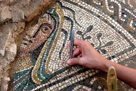 Descubren en Cstulo un mosaico romano en un estado excepcional de conservacin